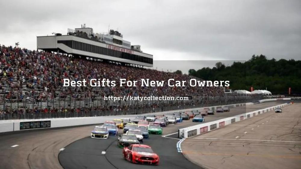15 Best Gifts For New Car Owners That You Can Buy In 2022